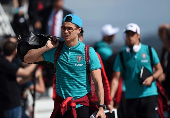 ambiente y color en brasil a un día del comienzo del mundial