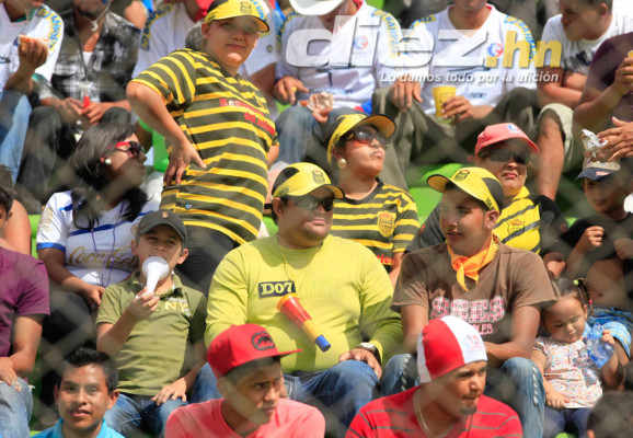 Gran ambientazo en el clásico olimpia vs Real España.