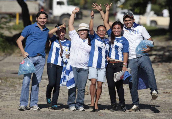 Ambiente en San Pedro Sula con el Honduras-Costa Rica