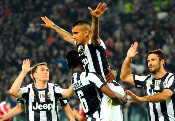 Ajax y la Juventus extiende su reinado en Europa .