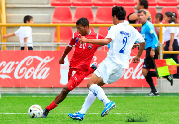 Honduras comienza con empate ante Panamá fútbol de los Juegos Centroamericanos .