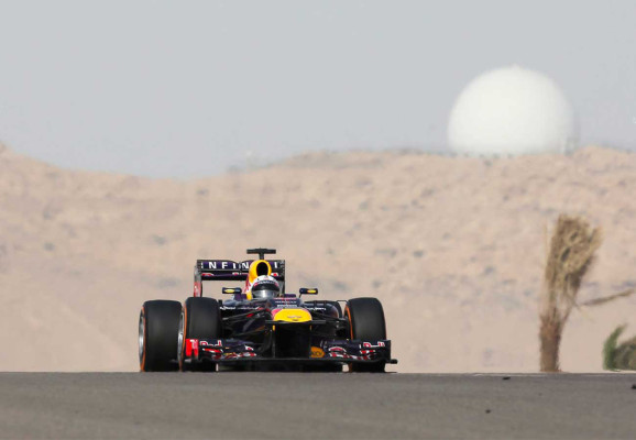 Vettel fue imparable y ganó fácil en Bahrein.