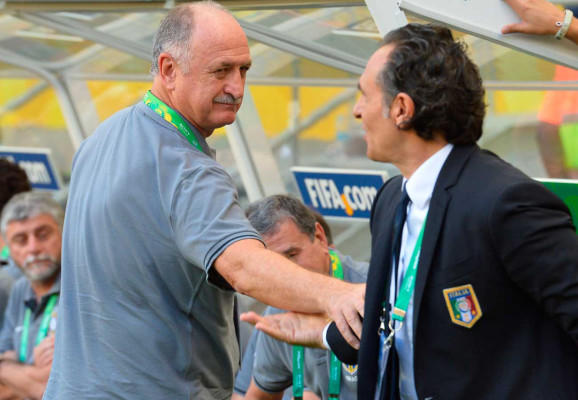 Brasil vs Italia por Copa Confederaciones.