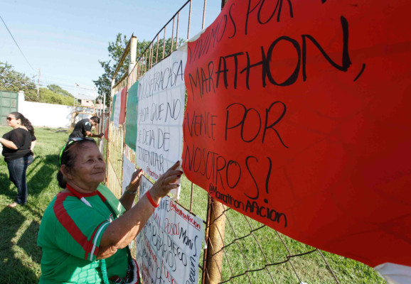 Marathón recibe apoyo de sus fans en medio de crisis .