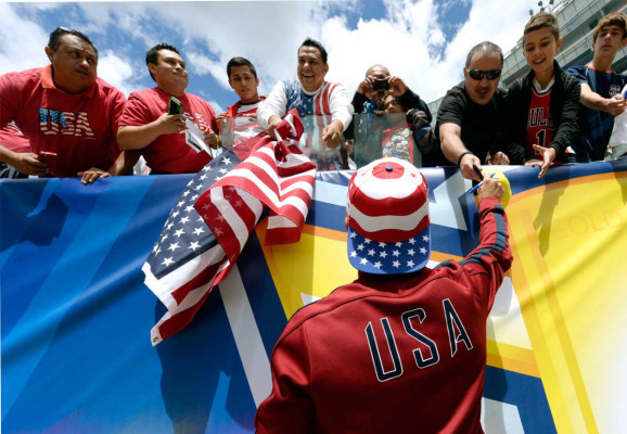 Ambiente final de la Copa Oro 2013.