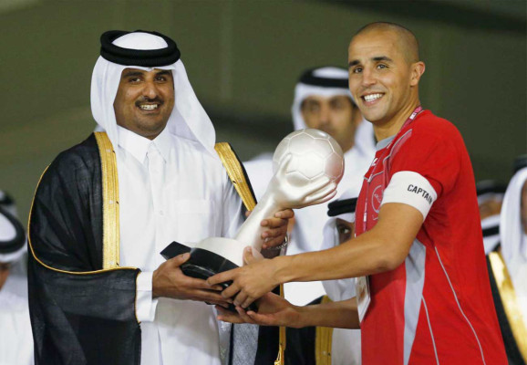 Los grandes magnates del fútbol .