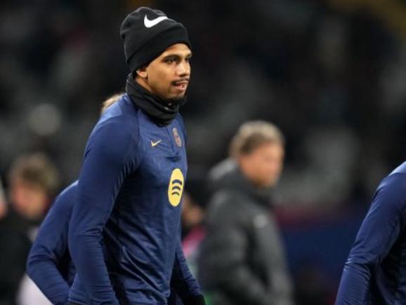 Barcelona se derrumba y Hansi Flick tomó una drástica decisión: jugarán poco o nada en 2025