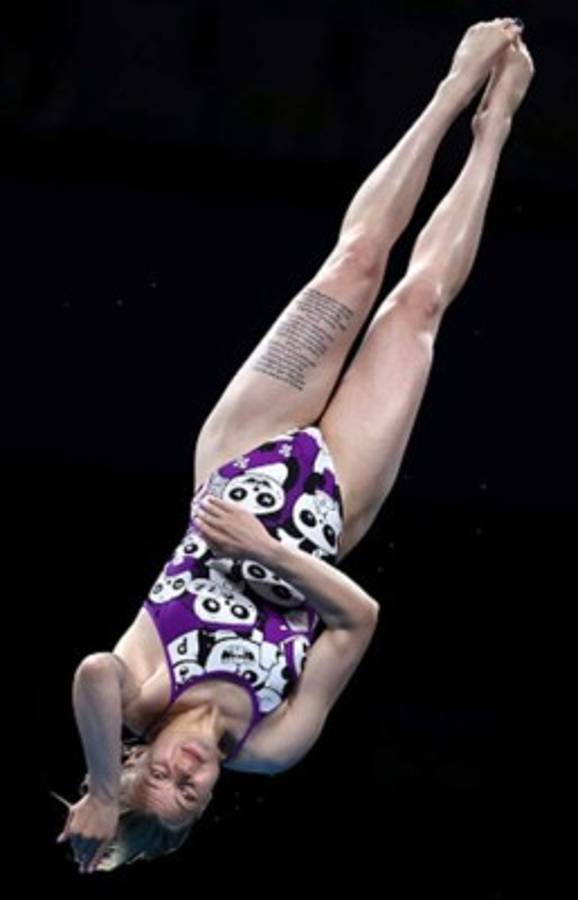 ¡Hizo el 'oso'! Sofiia Lyskun, la clavadista que se viralizo por su peculiar traje de baño en los JJOO de Tokio  