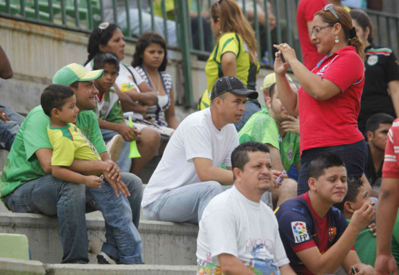 Ambientazo en la jornada 12 del fútbol de Honduras