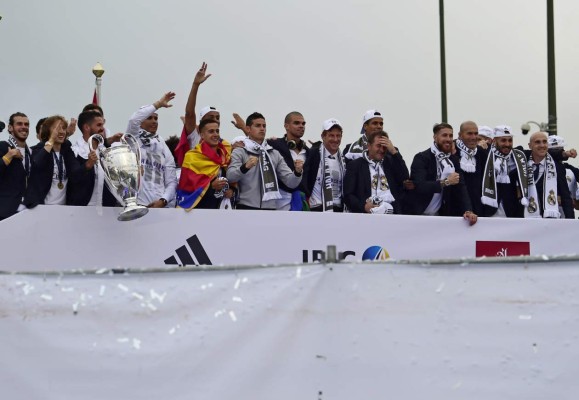 Real Madrid celebra la Undécima en Cibeles con todos sus aficionados
