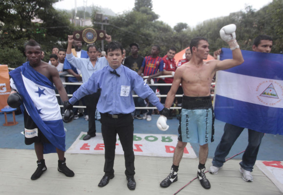 El 'Escorpión” Ruiz vuelve a perder con el Nicaragüense Rafael Castillo,
