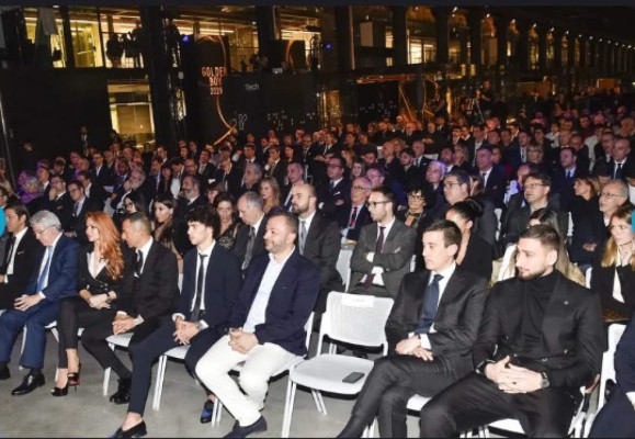 La espectacular novia de 20 años de Joao Félix deslumbra en la gala del Premio 'Golden Boy'