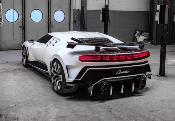 Solo hay 10 en todo el mundo: El nuevo auto Bugatti que se compró Cristiano Ronaldo