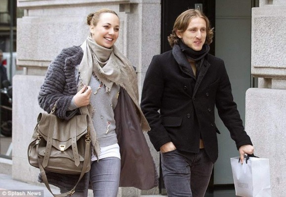 Una muñeca: Así es Vanja Bosnic, la esposa de Luka Modric ganador del The Best