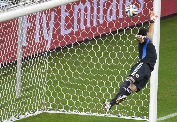 Brasil avanza a semifinales pidiendo la hora ante Colombia