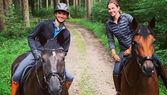 El insólito negocio de Thomas Müller: acusado de maltrato animal por dejar que sus caballos tengan “actos sexuales antinaturales”