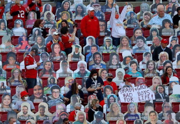 Fiesta en grande: Show en vivo de Shaquille O'Neal, las bellezas ¡y 25 mil espectadores en el Super Bowl LV!