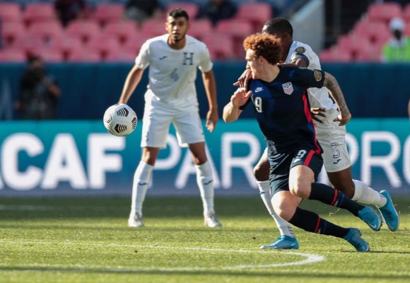 La estrella de los gringos en el estadio, el monumental enfado de Alberth Elis y las chicas enloquecieron Denver