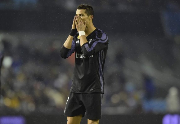 ¡TERRIBLE LO DE CRISTIANO! Falló lo impensado y lo culpan de la eliminación de Real Madrid