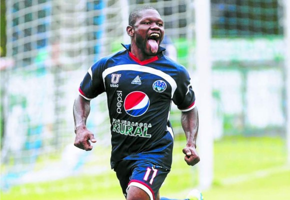 Los futbolistas 'abuelos' del fútbol de Centro América