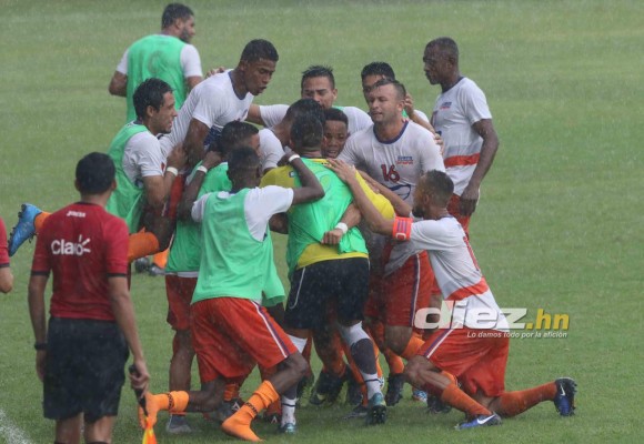 ¡JÚBILO Y LLANTO! Las imágenes que no se vieron por TV de final de ascenso