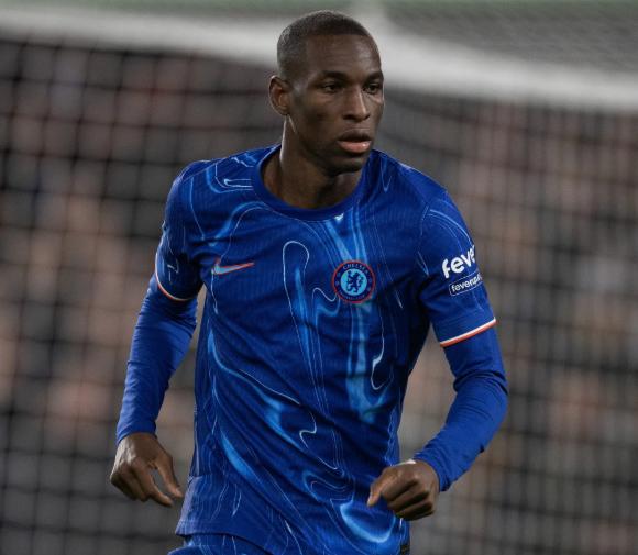 Barrida de Hansi Flick y el '9' que desea jugar en Barcelona; Liverpool alista su tercer fichaje y sorpresa en el Real Madrid