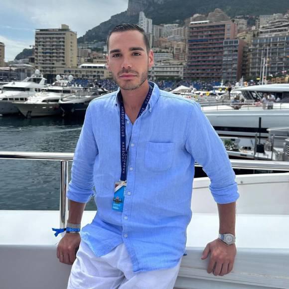 Famoso piloto de Fórmula 1 anuncia que es gay y presenta su novio: “Después de dos años, por fin pueden mostrar su amor”