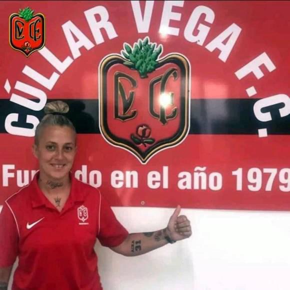 Equipo hondureño hace historia y ficha a entrenadora española que jugó en el FC Barcelona, ¡tiene licencia UEFA PRO!