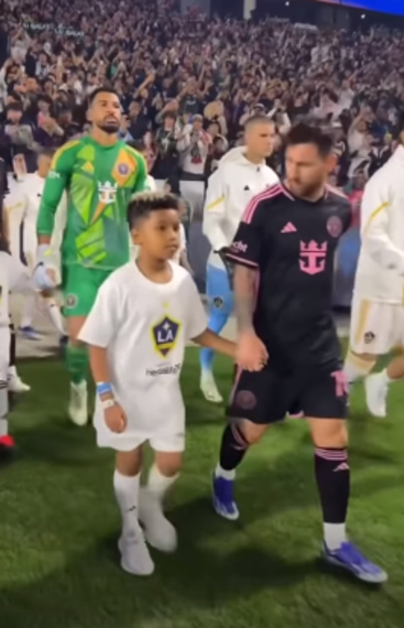Inter Miami: Messi se encara con jugador del Galaxy, Suárez sale a defenderlo y la reacción de Kim Kardashian