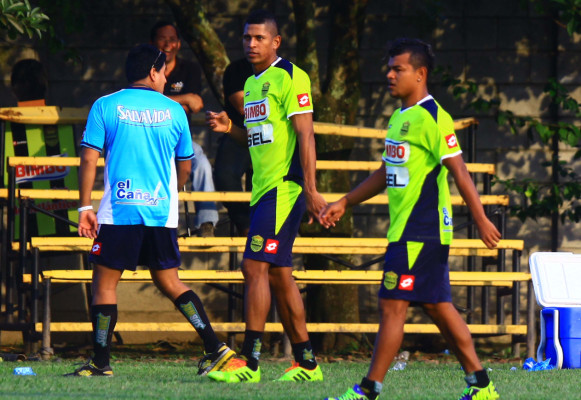 Primer entrenamiento de Carlo Costly con Real España