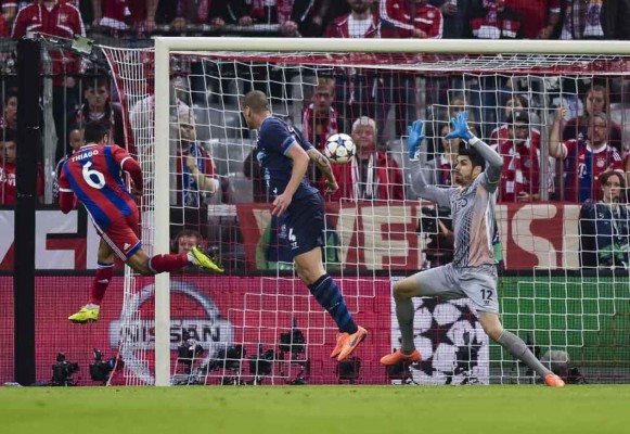 Bayern Munich goleó 6-1 a Porto y clasificó a semifinales de Champions League