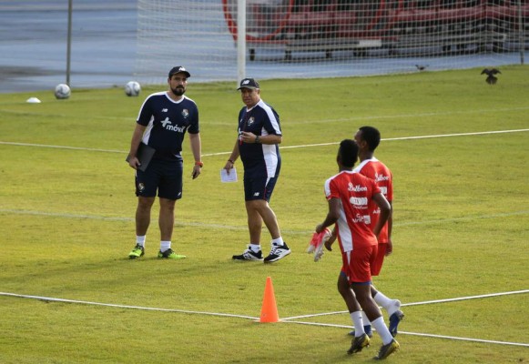 Mal negocio: Las costosas cifras del adiós de Américo 'Tolo' Gallego de la Selección de Panamá