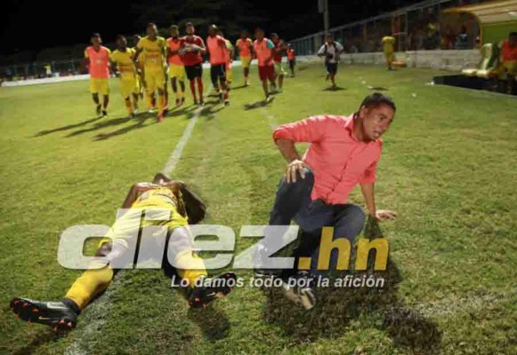 NO SE VIO POR TV: ¿Pinto viendo a Costly? Las fotos más curiosas en Honduras
