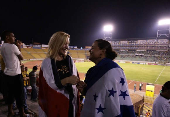 Así luce hoy Gladys Salazar, la bella tica que se robó el corazón de los hondureños