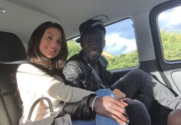 Ludivine Sagna, la esposa de Bakary Sagna, disfruta en Miami mientras su esposo está sin trabajo