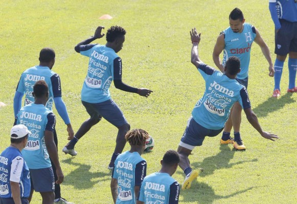 Imágenes: El entreno matutino de Honduras del domingo en el estadio Olímpico