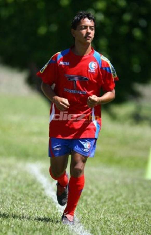 15 fotos de Ángel 'El Sacerdote' Castro en su etapa de futbolista