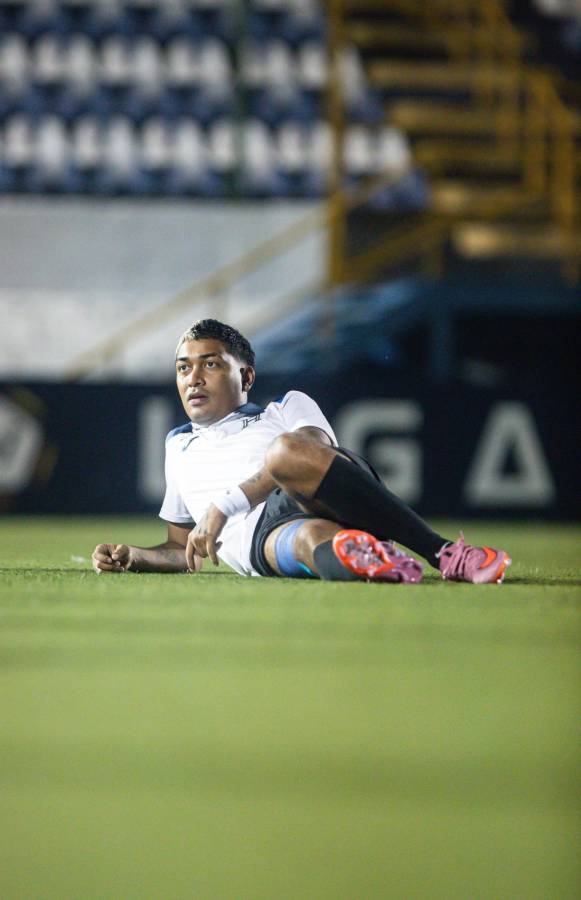 Primi Maradiaga dirigiendo a la 'H' tiktokera, el look de Brayan La Playa y nuevo portero ante Nicaragua