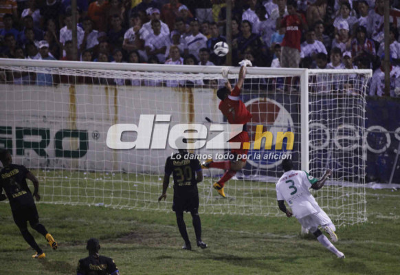 Platense y Olimpia empataron en el partido de ida de las semifinales