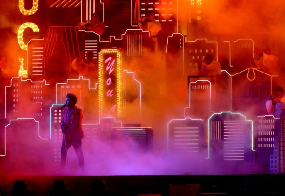 Fotos: Así fue el tremendo show de The Weeknd en el medio tiempo del Super Bowl LV