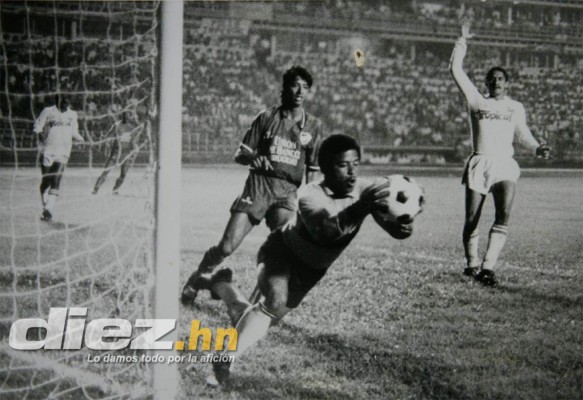 Colección de fotos históricas del Olimpia en su 103 aniversario