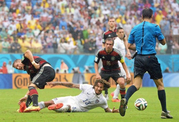 Alemania vence 1-0 a Estados Unidos y ambos clasifican.