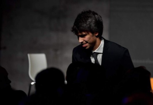 La espectacular novia de 20 años de Joao Félix deslumbra en la gala del Premio 'Golden Boy'