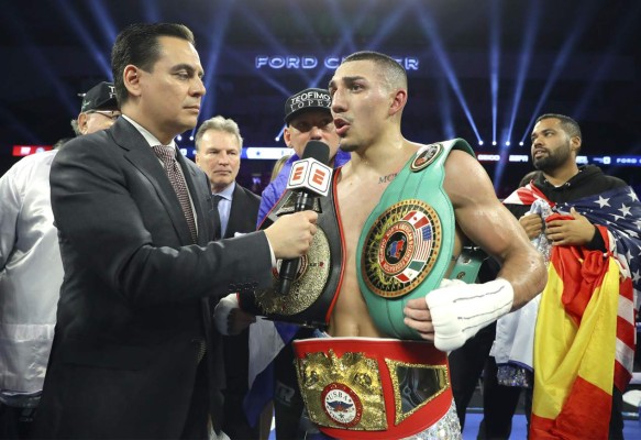 EN FOTOS: Así noqueó Teófimo López a Diego Magdaleno