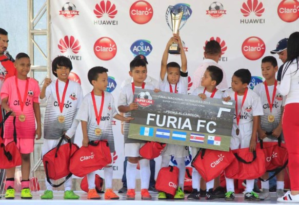 Flashazos: Alegría, llanto y grandes emociones en la final de la Súper Liga de Claro