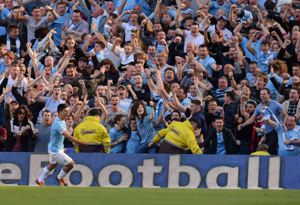 El Manchester City de Pellegrini goleó 4-1 en clásico ante el United.