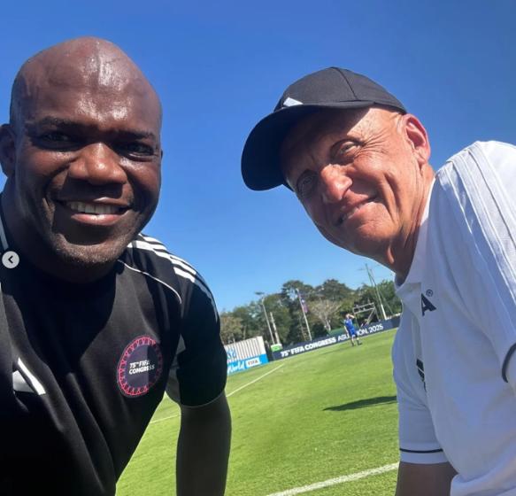 David Suazo se 'codea' con estrellas en congreso de la FIFA en Paraguay: Ha sido una experiencia maravillosa