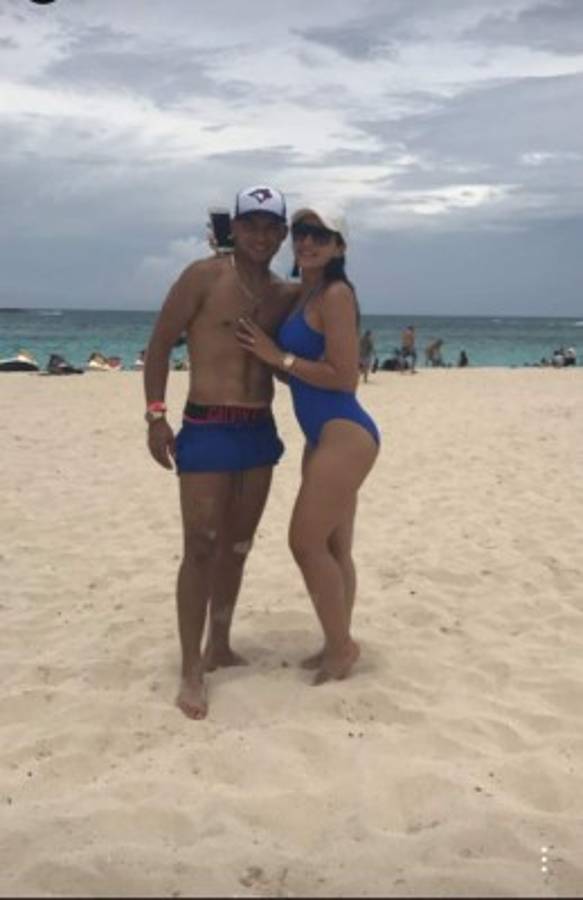 Así disfrutan las vacaciones los cracks ¡Vaya carita la de Messi!