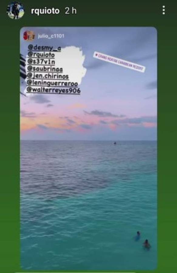 ¡Sol, playa y arena! Así disfrutó Romell Quioto el día en el que hondureños acudieron a las urnas