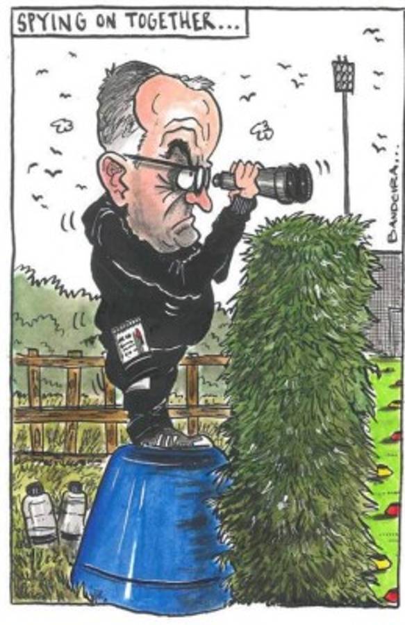 Los memes atacan a Marcelo Bielsa por su caso de espionaje